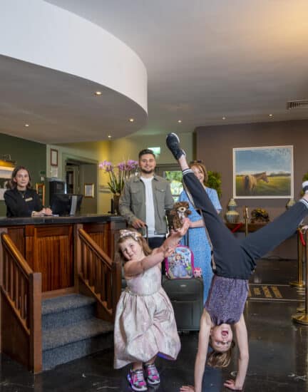 Family stock image hotel_6
