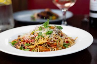 Linguine 1900 x 1080