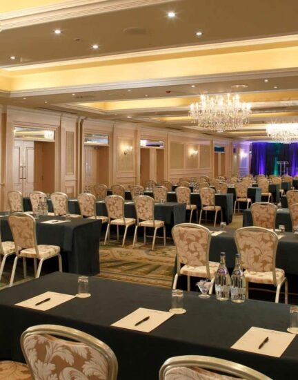 conference-and-event-newpark-hotel21