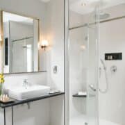 x bathroom 01