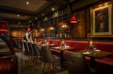brasserie no cloths