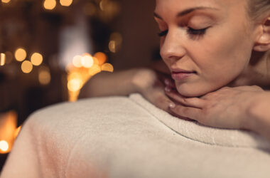 spa-massage-concept-with-woman
